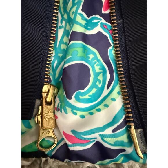 Lilly Pulitzer Navy Puffer Vest Floral Lining M Gold Zipper Quilted Winterwear - Picture 3 of 6